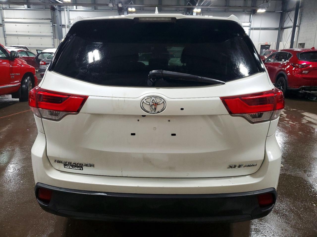 2018 TOYOTA HIGHLANDER