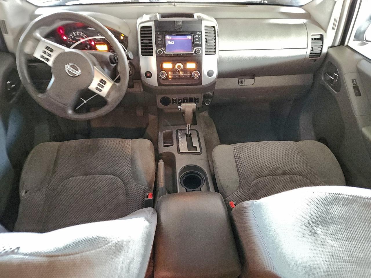 2015 NISSAN Frontier