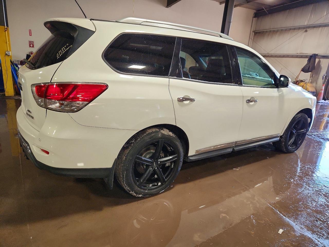 2014 NISSAN PATHFINDER