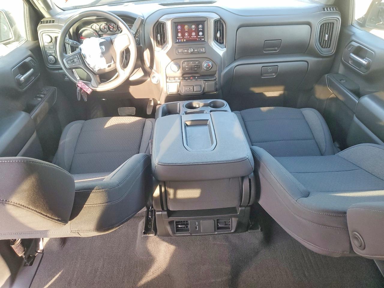 2025 CHEVROLET Silverado