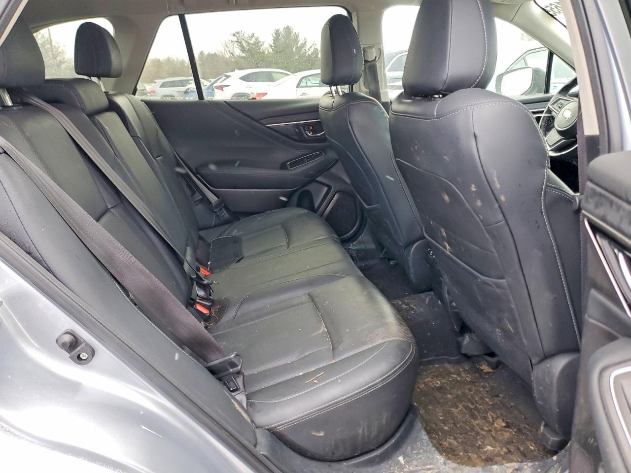 2022 SUBARU Outback