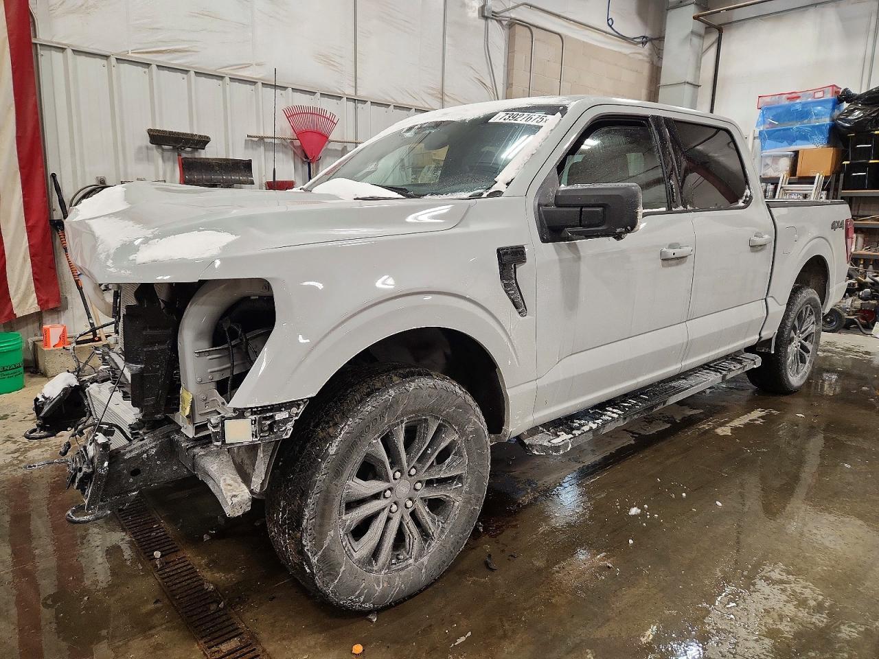 2024 FORD F-150 Lightning