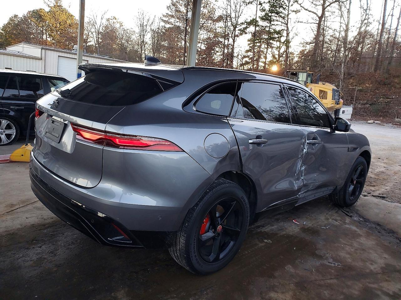 2021 JAGUAR F-Pace