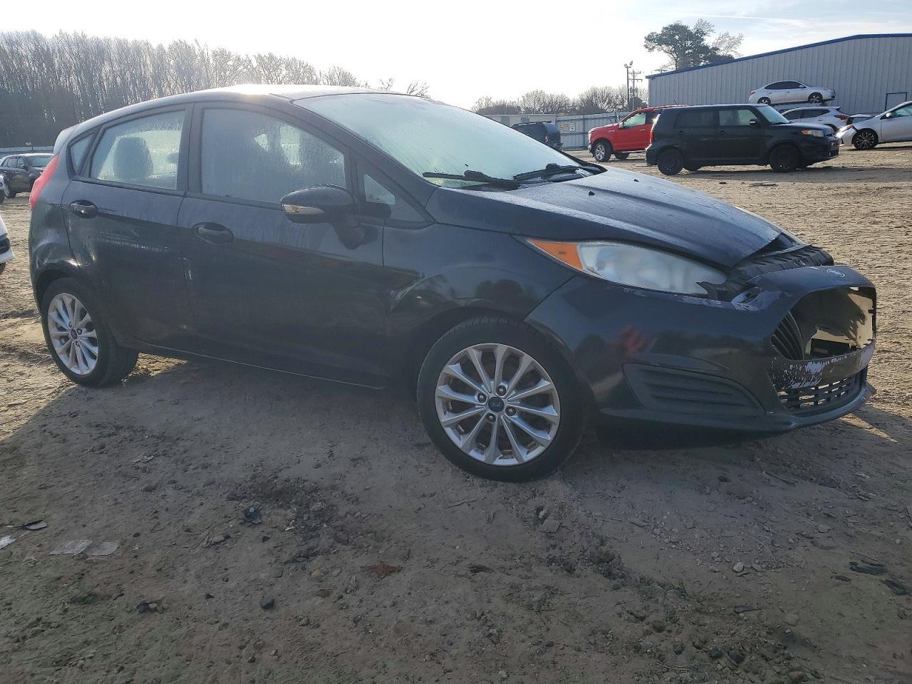 2014 FORD Fiesta