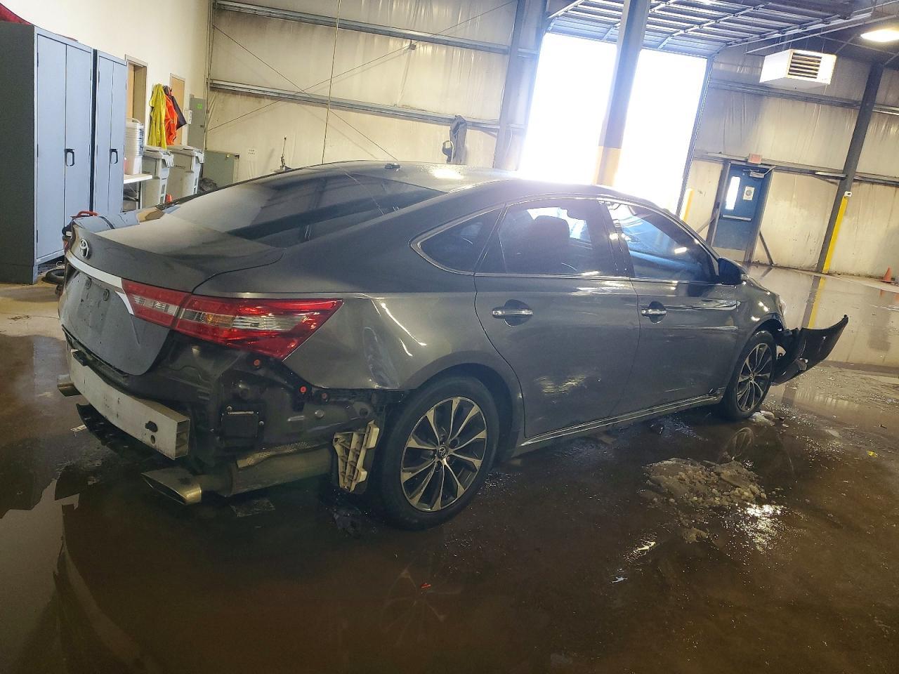 2016 TOYOTA Avalon