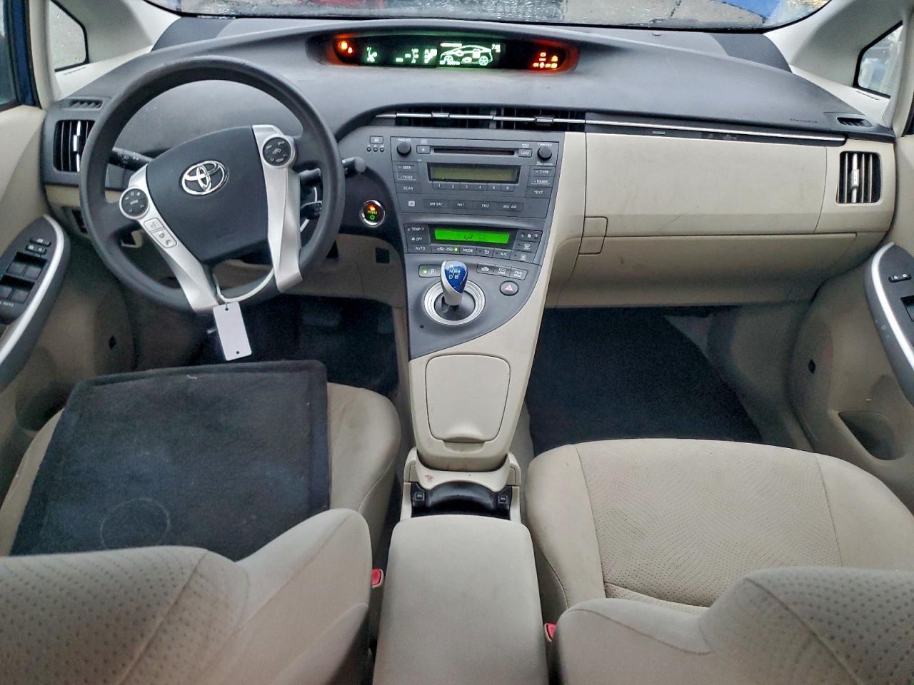 2011 TOYOTA PRIUS