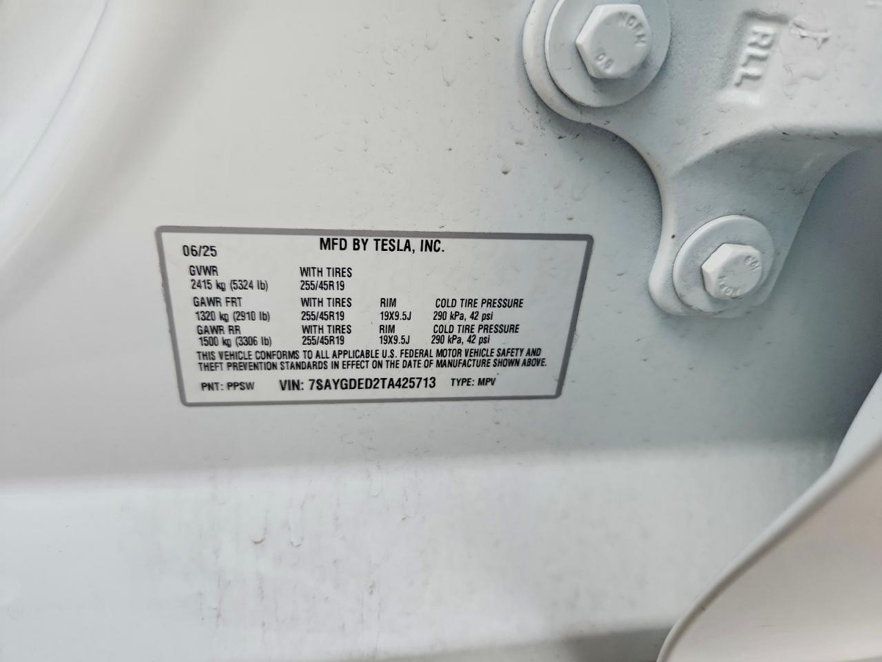2026 TESLA MODEL Y