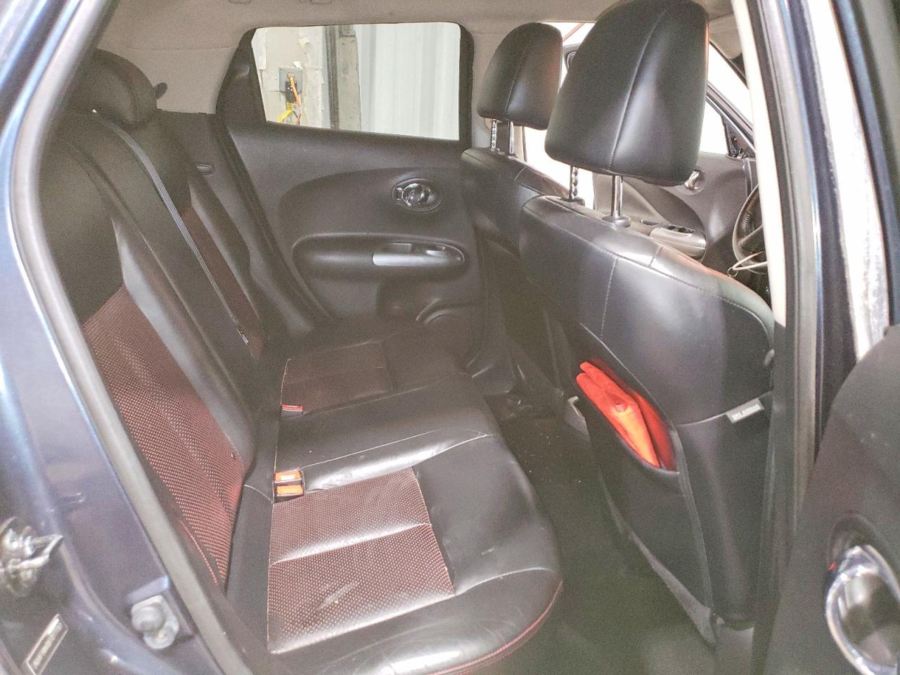 2011 NISSAN Juke