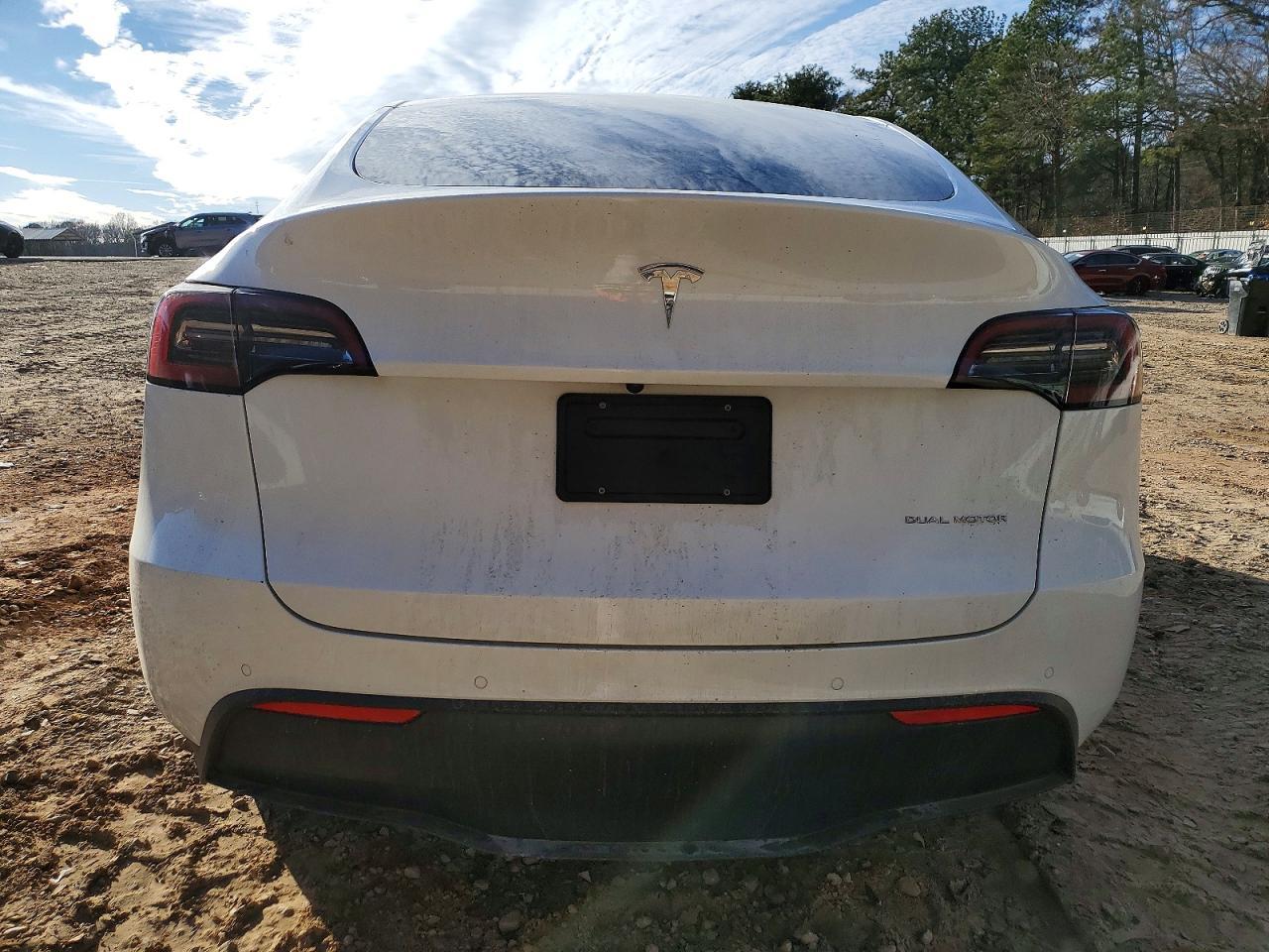 2022 TESLA MODEL Y
