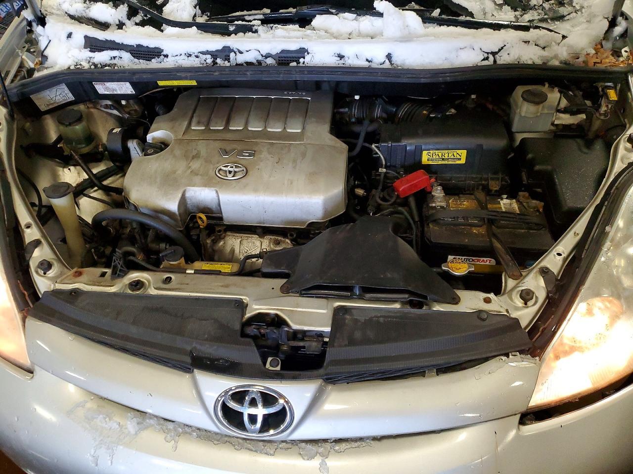 2008 TOYOTA SIENNA
