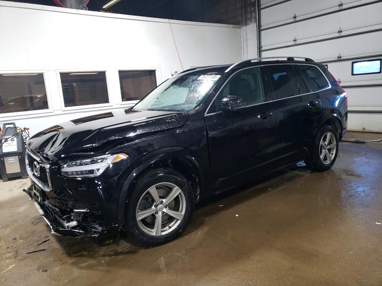 2016 VOLVO XC90