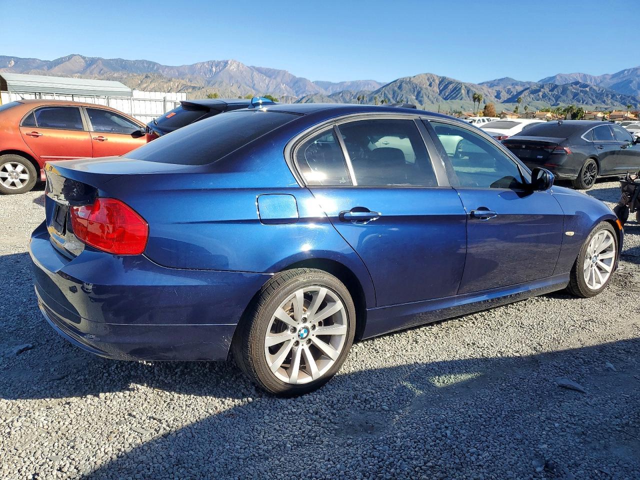 2011 BMW 3 SERIES