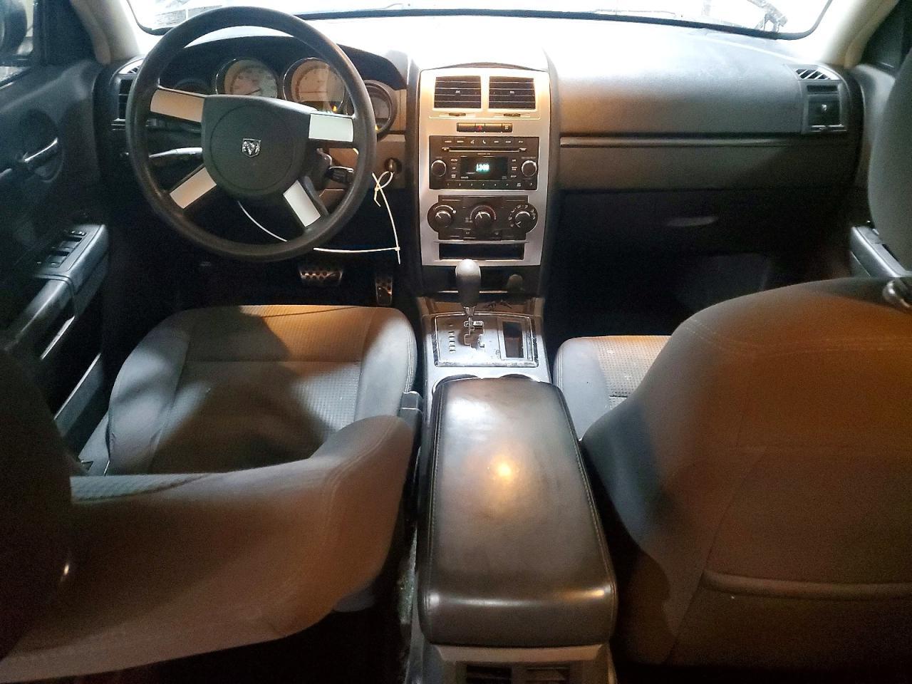 2010 DODGE CHARGER