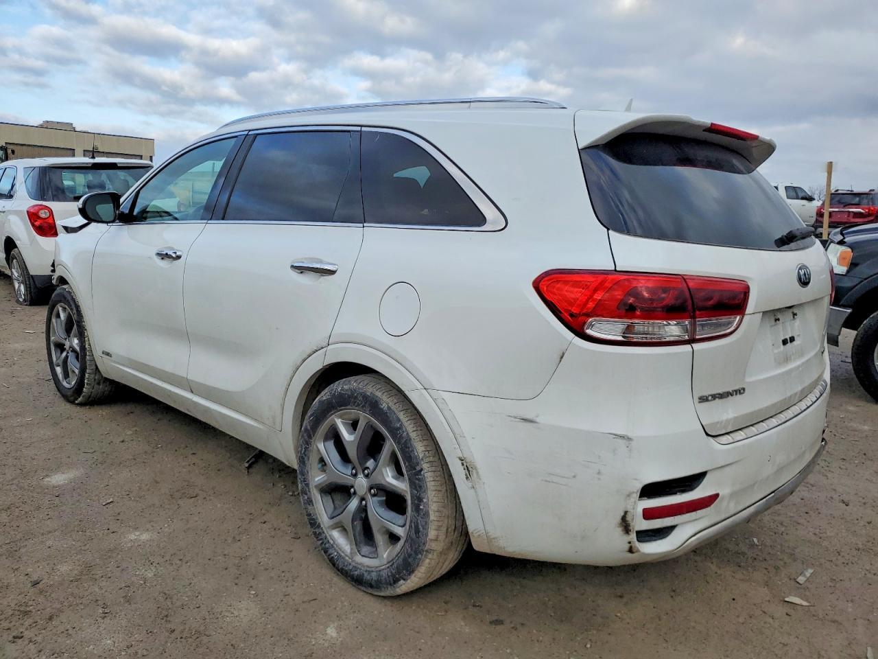 2016 KIA SORENTO