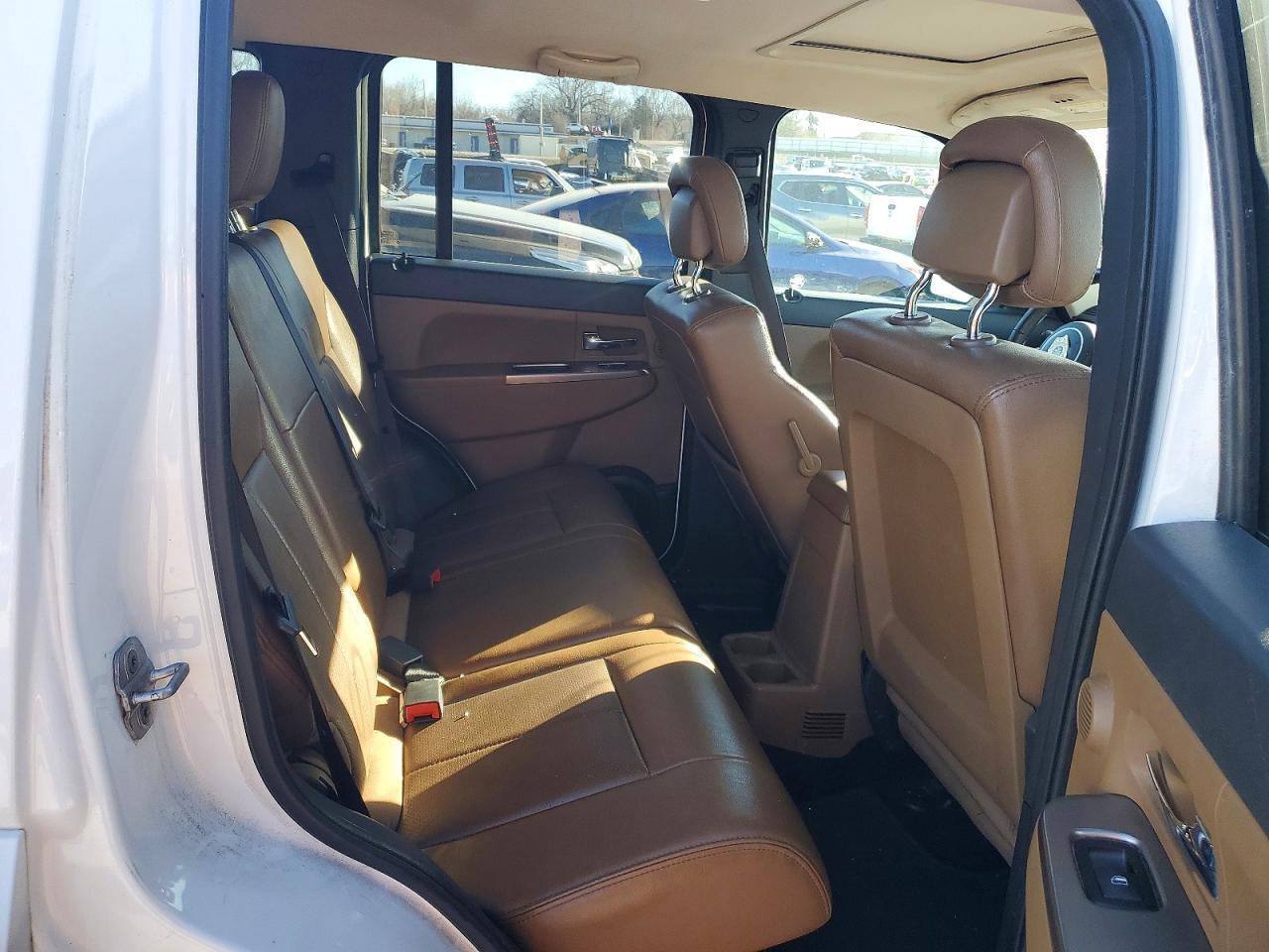 2012 JEEP Liberty