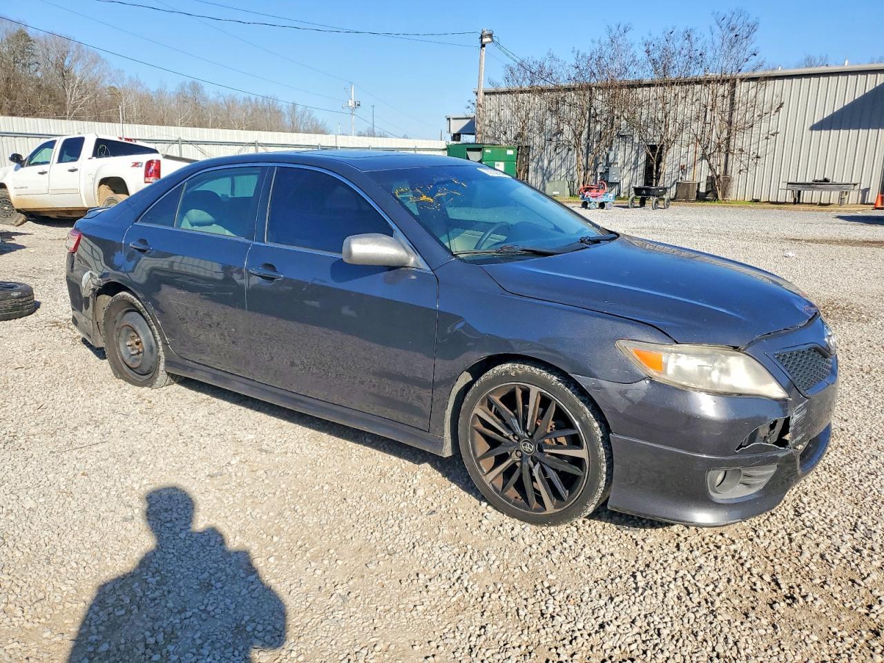 2011 TOYOTA CAMRY