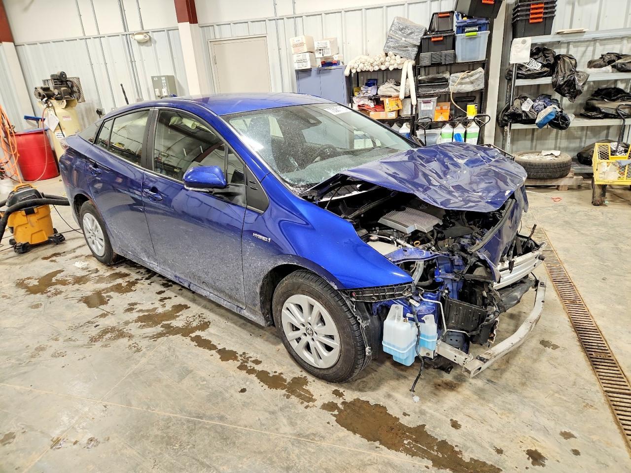 2017 TOYOTA PRIUS