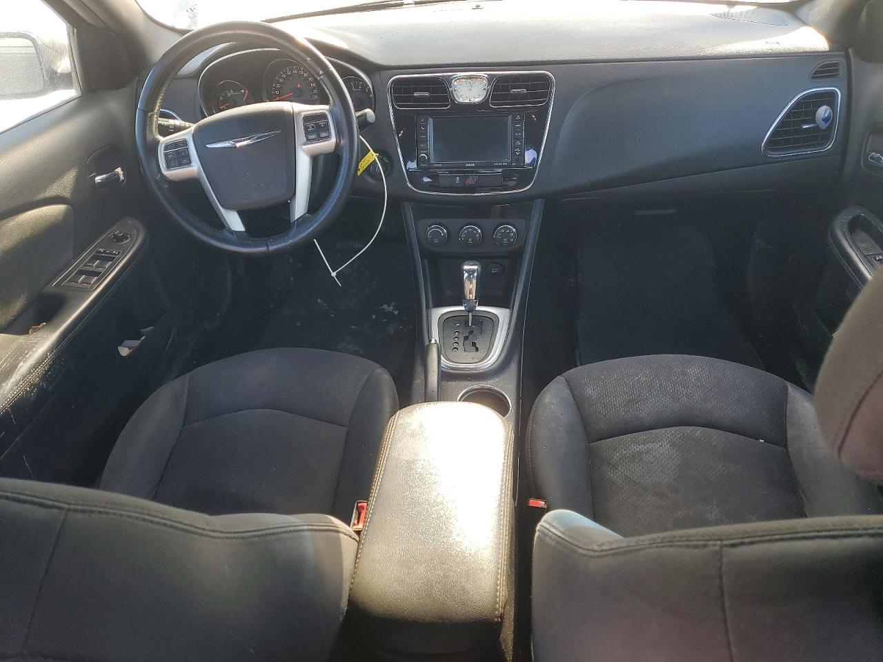 2013 CHRYSLER 200