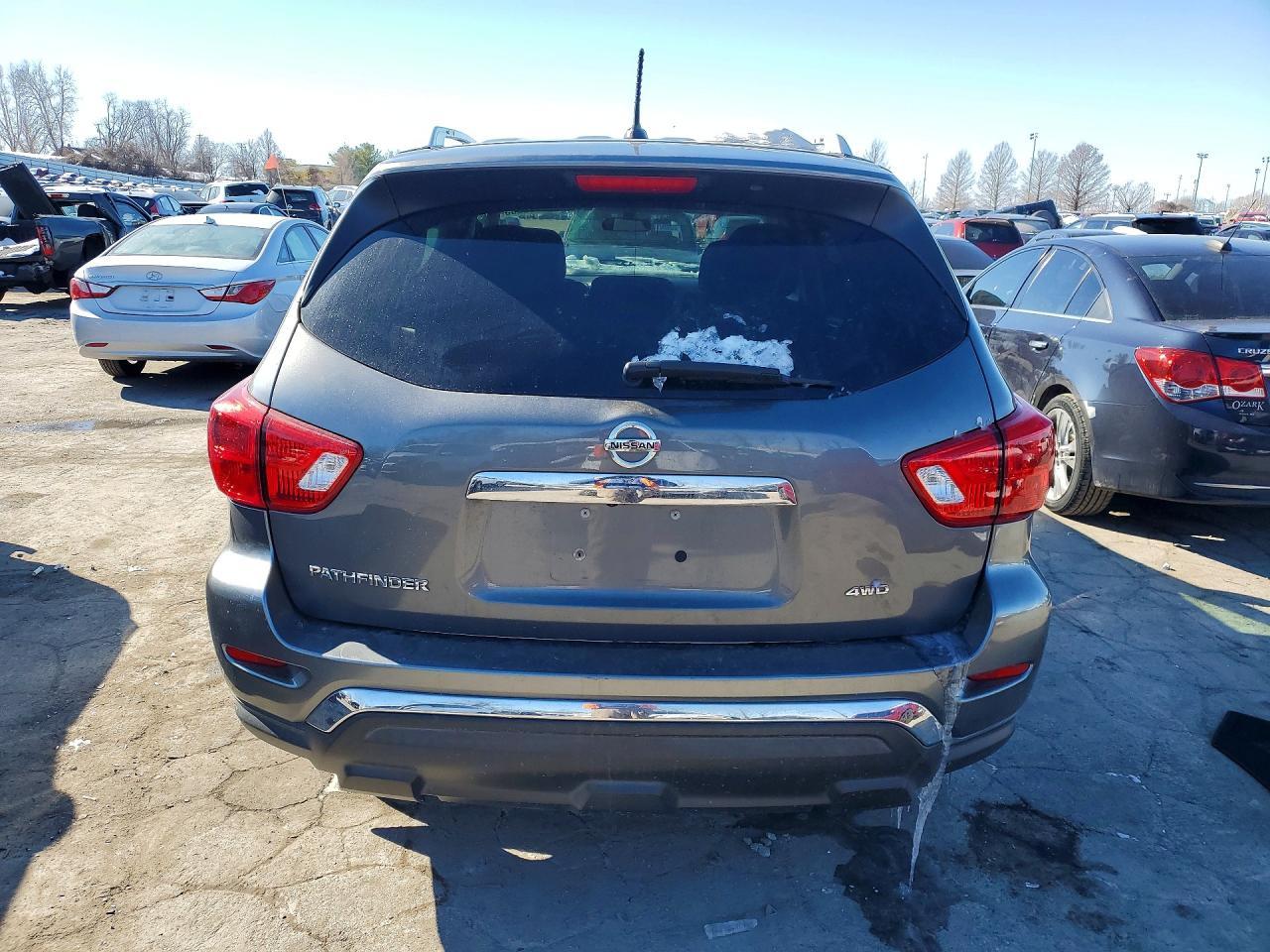 2018 NISSAN PATHFINDER