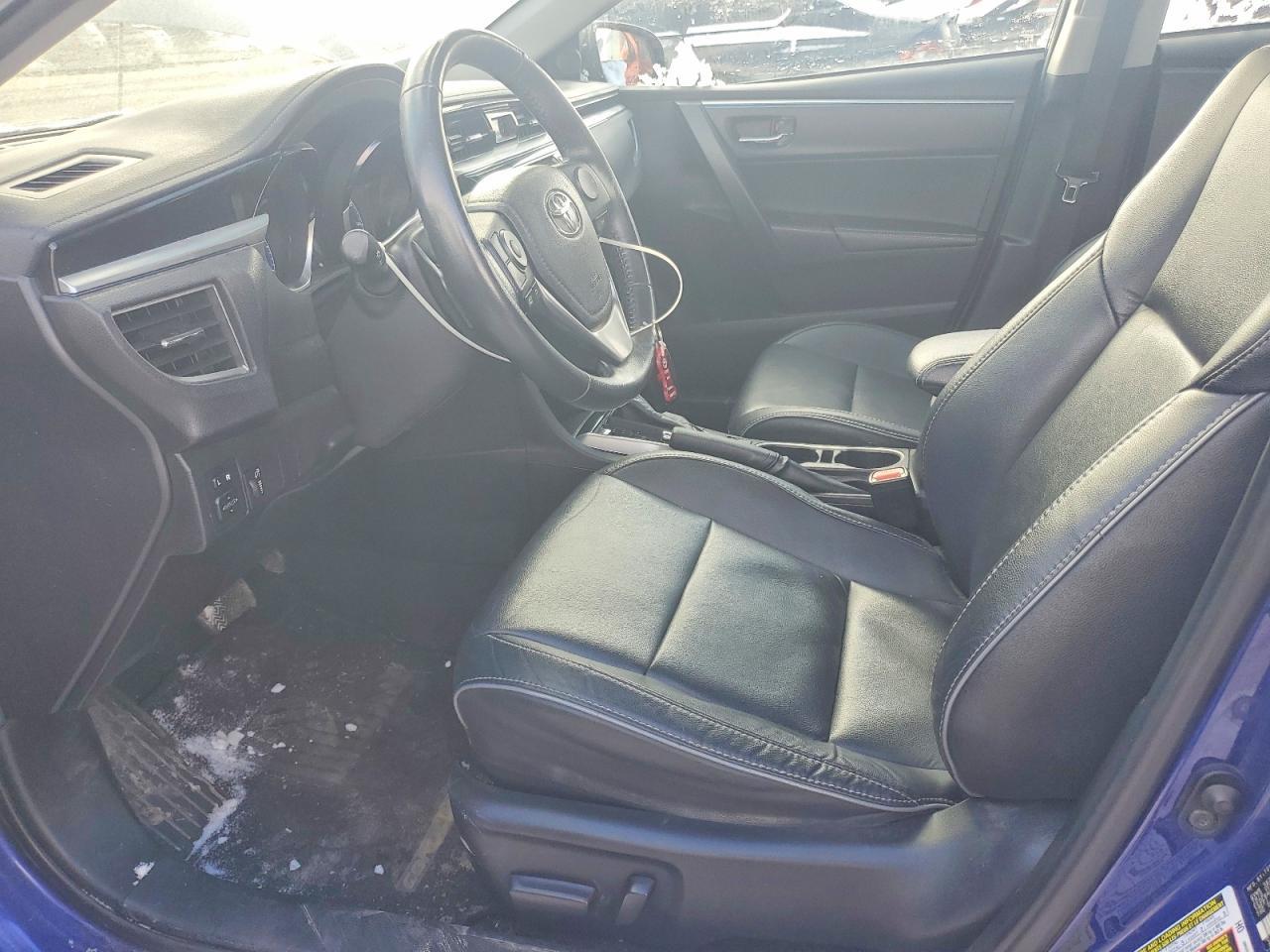 2015 TOYOTA COROLLA
