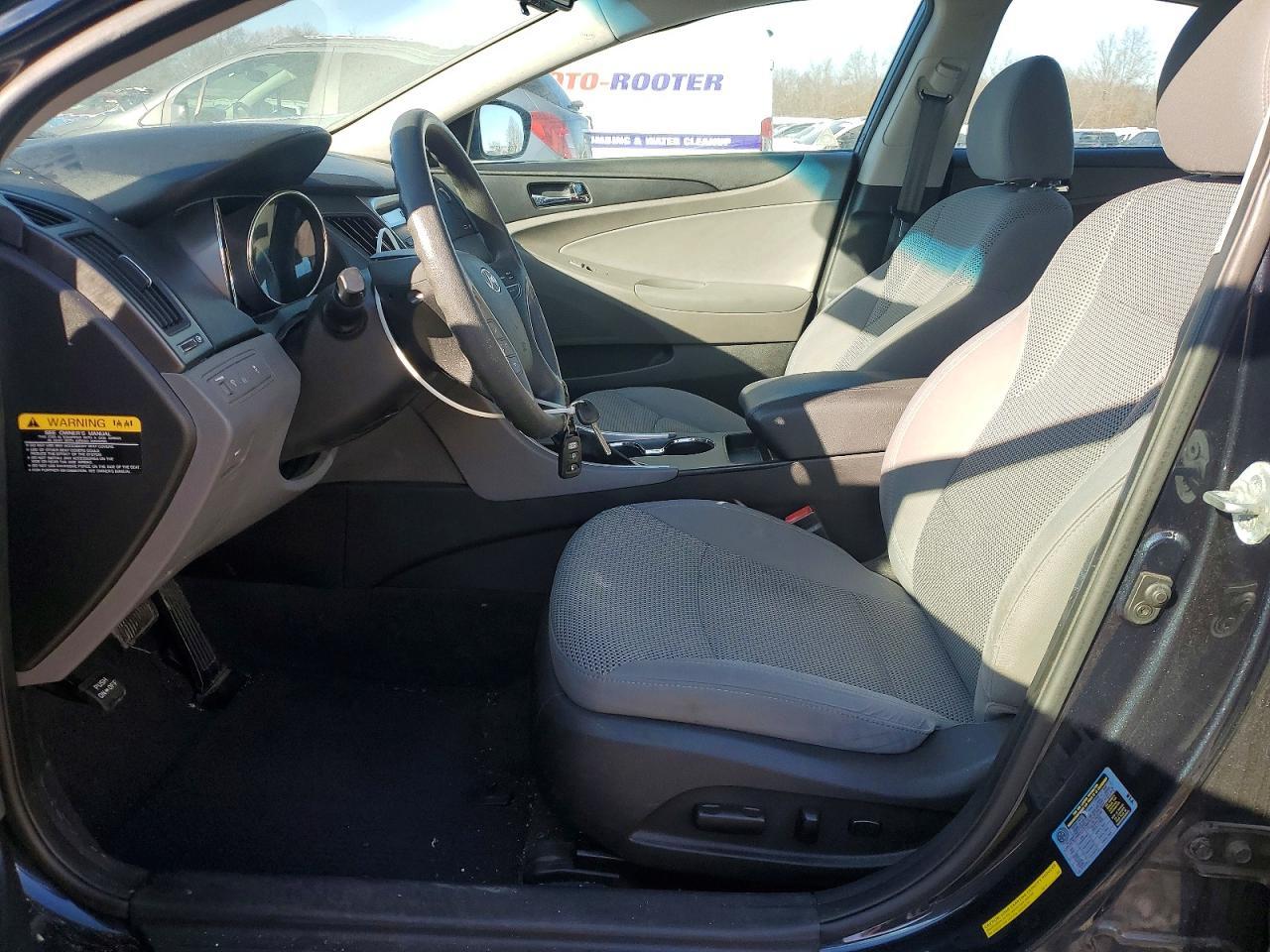 2012 HYUNDAI SONATA