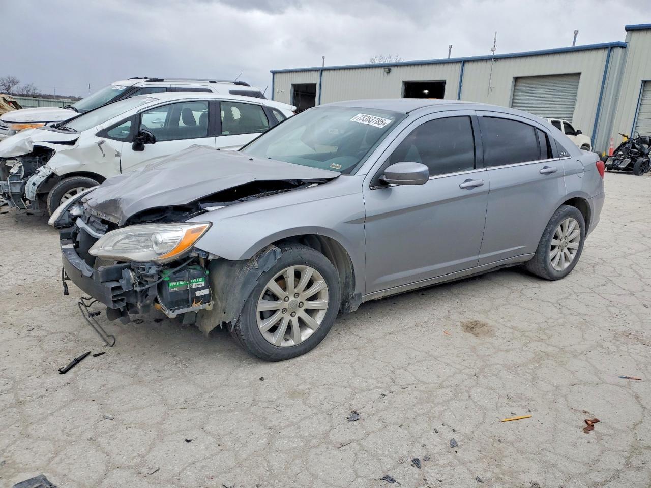 2013 CHRYSLER 200