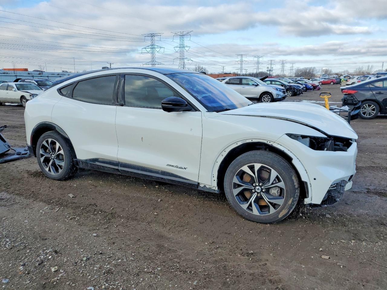 2021 FORD Mustang Mach-E