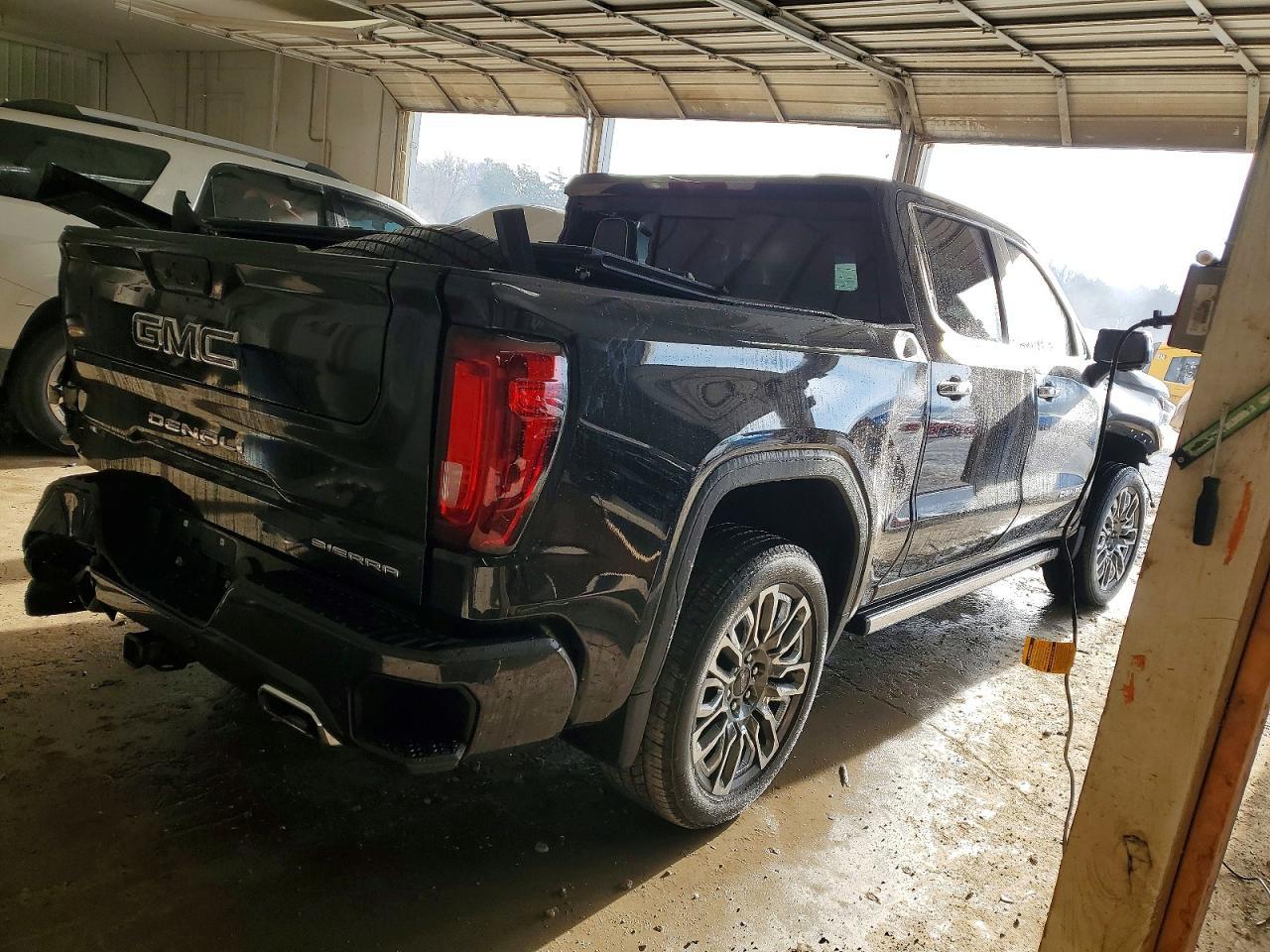 2023 GMC Sierra
