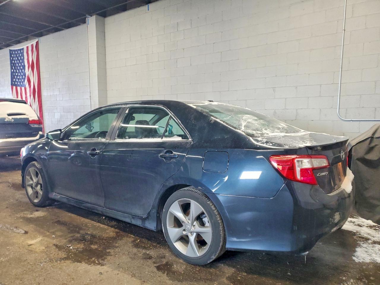 2013 TOYOTA CAMRY