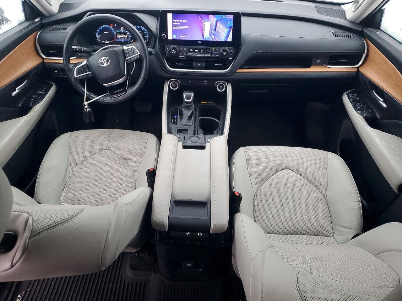 2024 TOYOTA HIGHLANDER