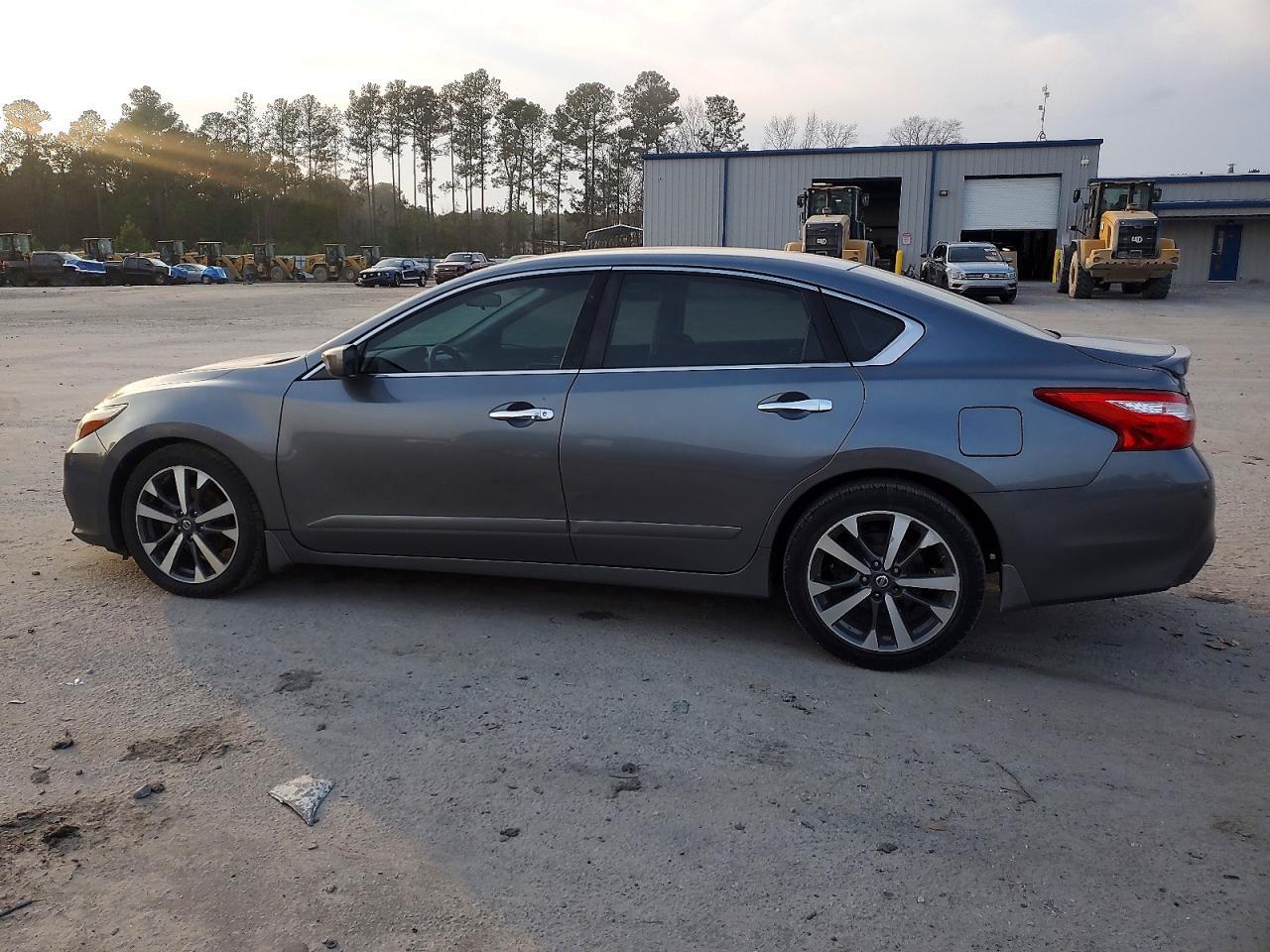 2016 NISSAN ALTIMA