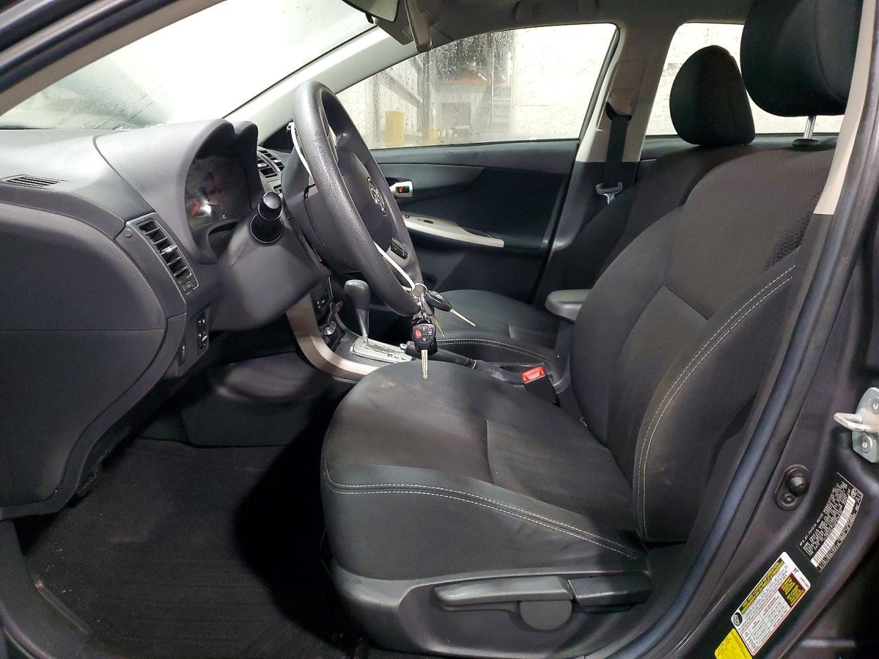 2013 TOYOTA COROLLA
