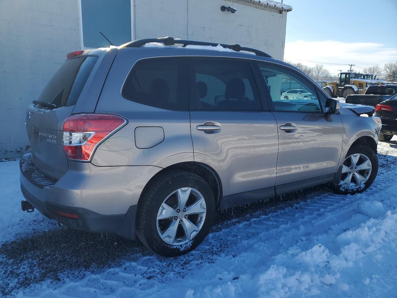 2015 SUBARU FORESTER