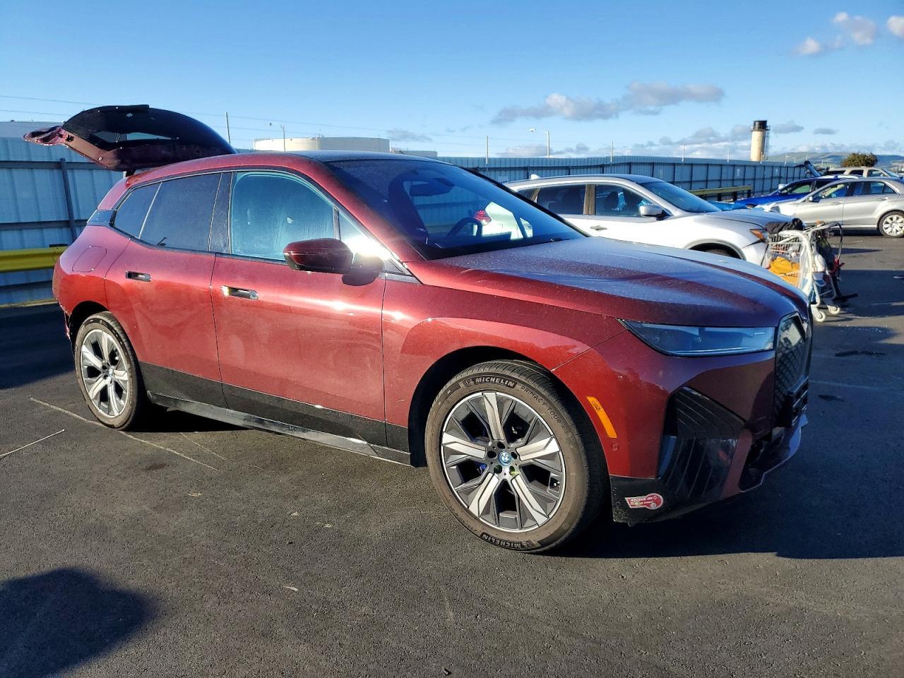 2024 BMW iX
