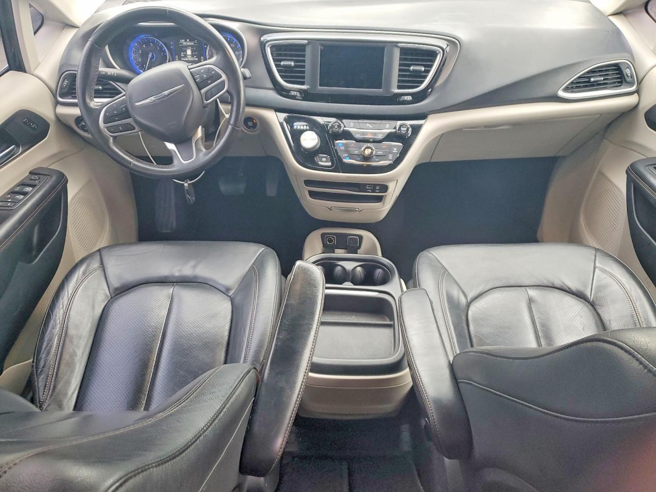 2020 CHRYSLER Pacifica