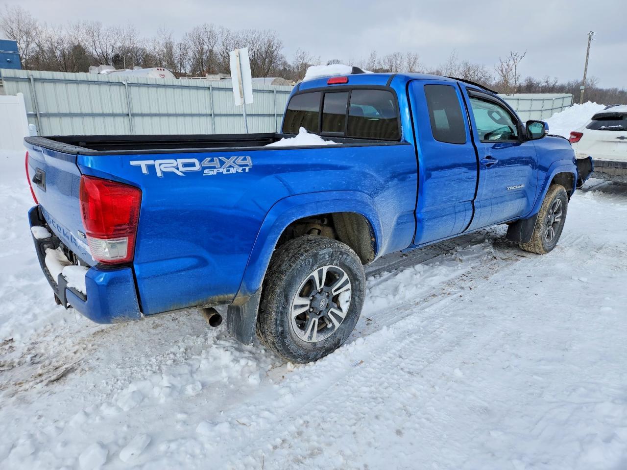 2017 TOYOTA TACOMA