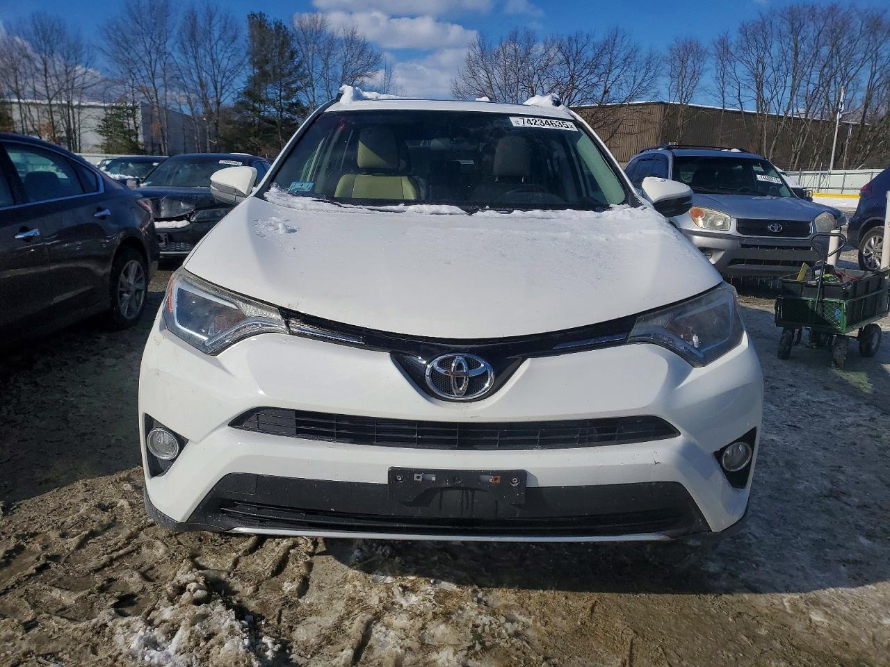 2016 TOYOTA RAV4