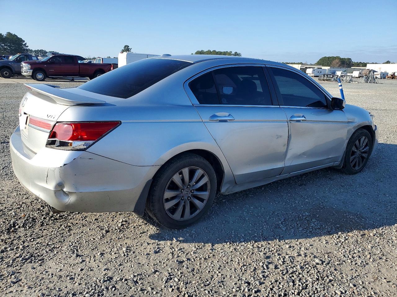 2011 HONDA ACCORD