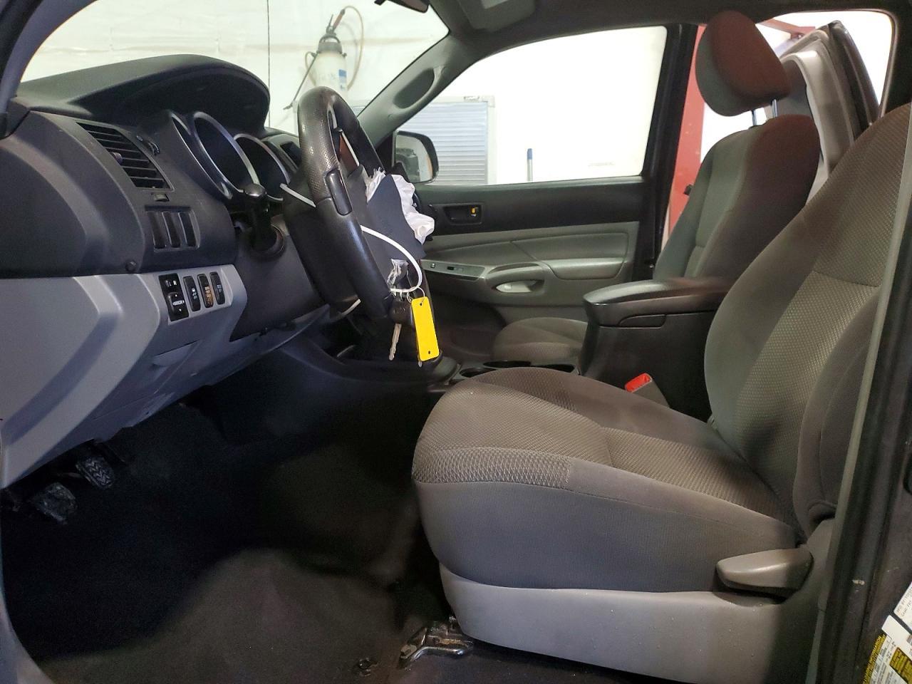 2012 TOYOTA TACOMA
