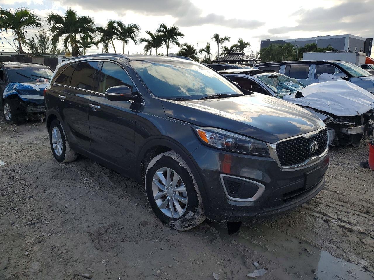 2018 KIA SORENTO