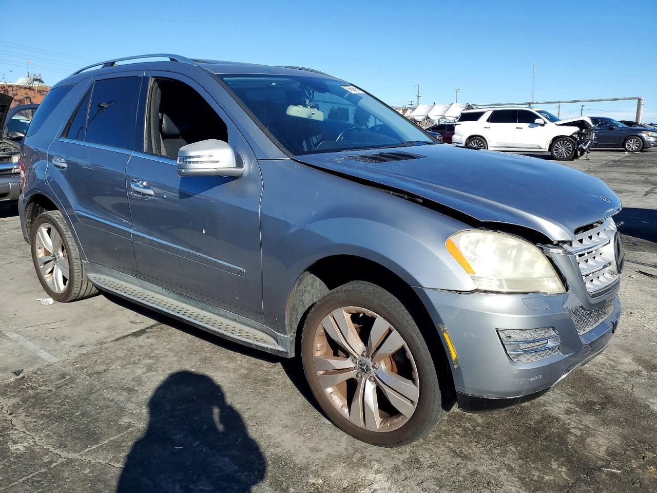 2011 MERCEDES-BENZ ML-Class