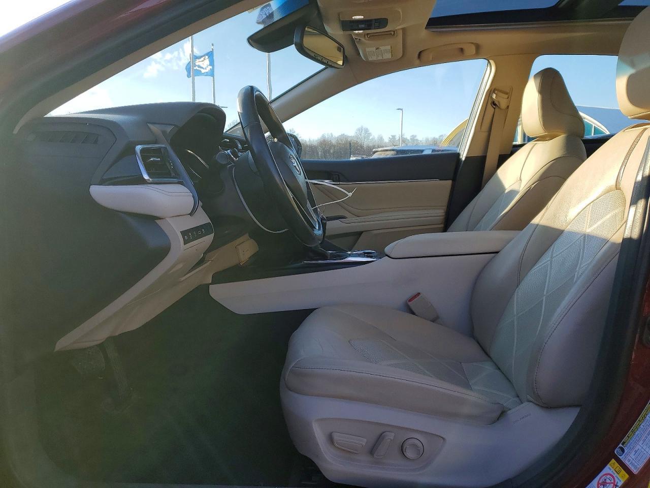 2018 TOYOTA CAMRY