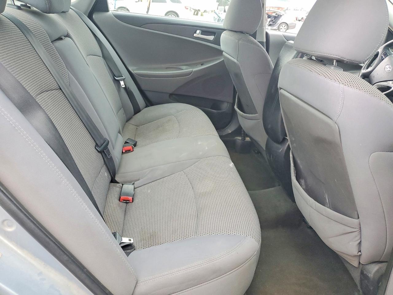 2011 HYUNDAI SONATA