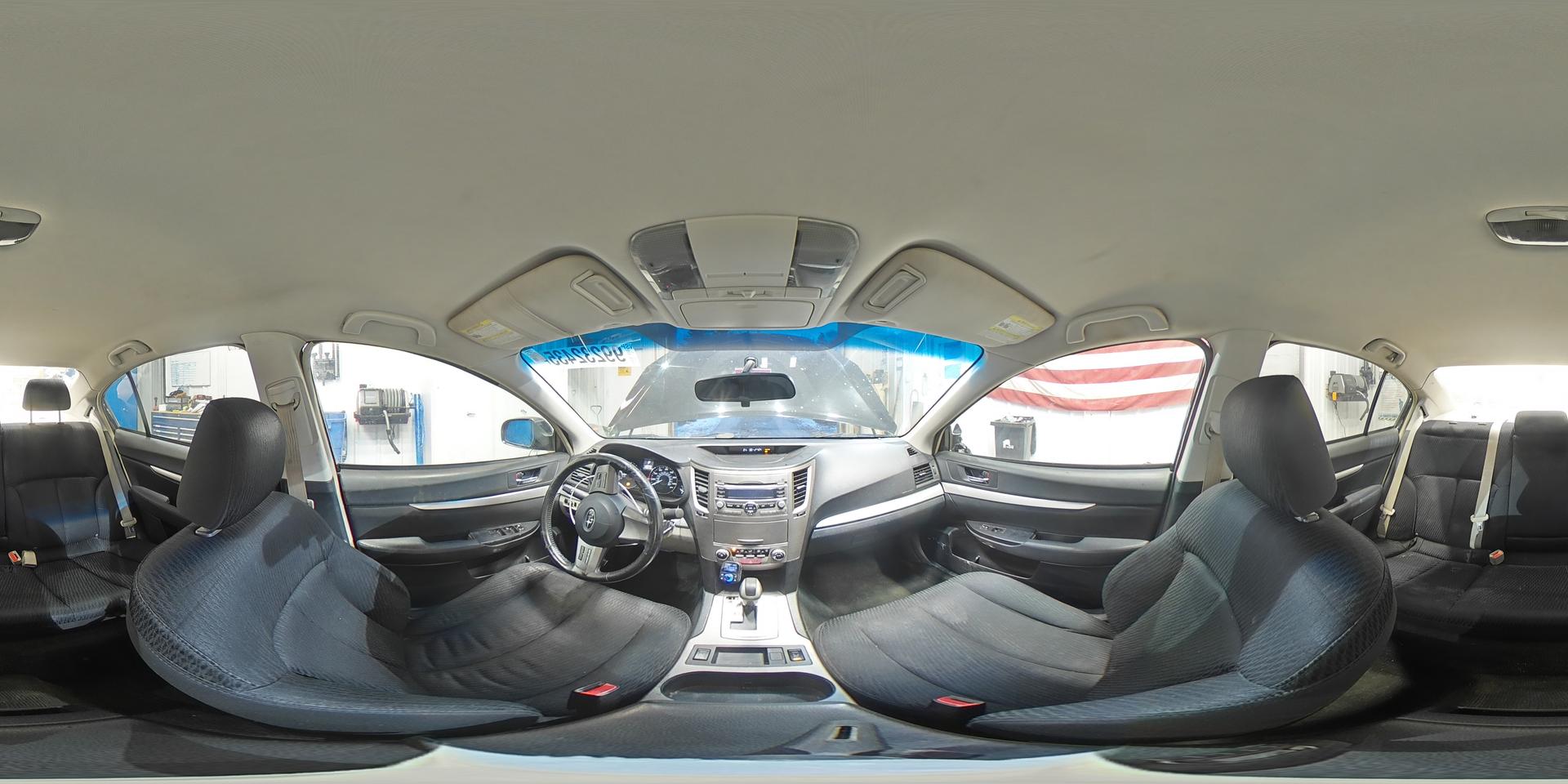 2010 SUBARU Legacy