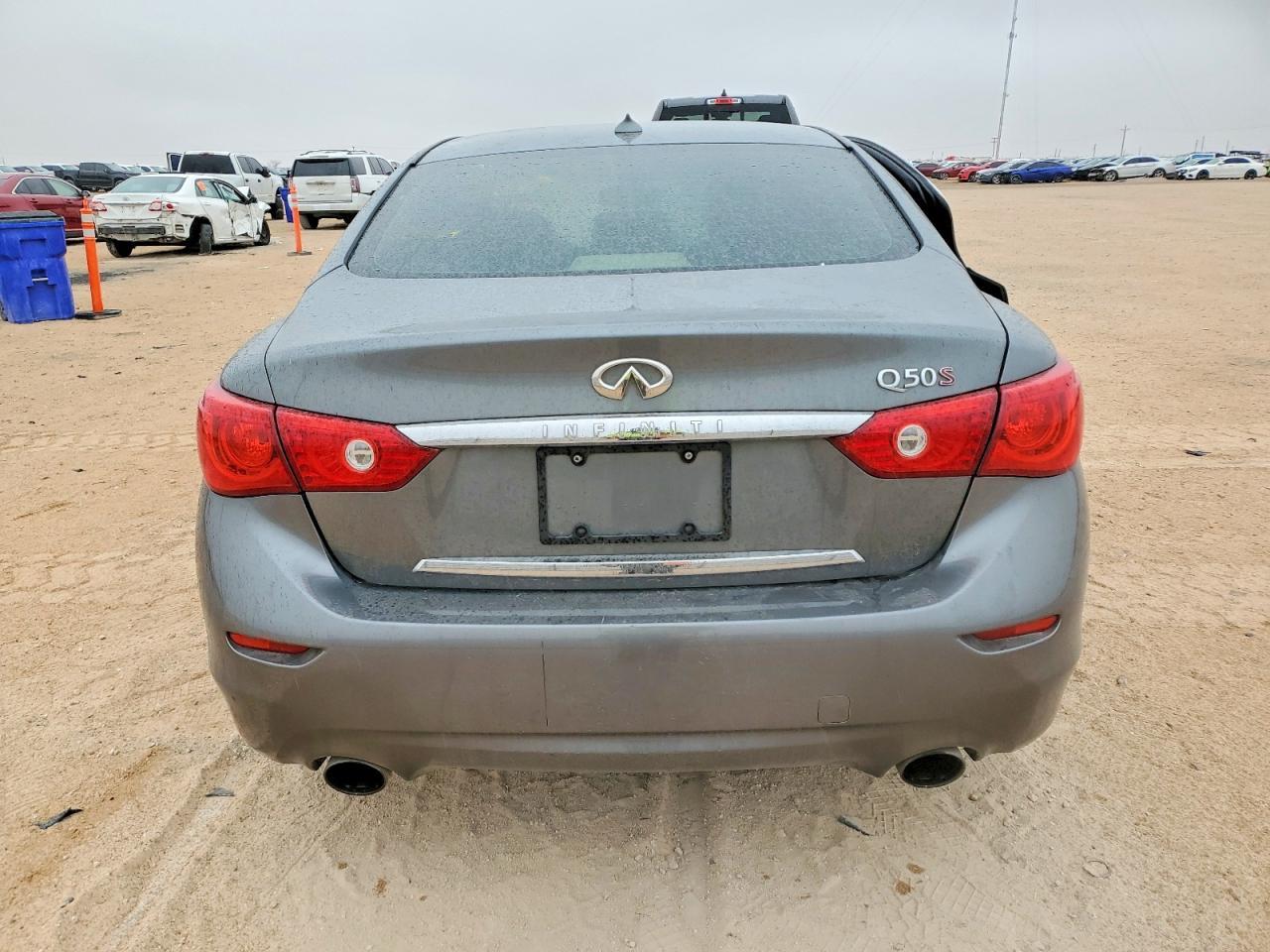 2015 INFINITI Q50