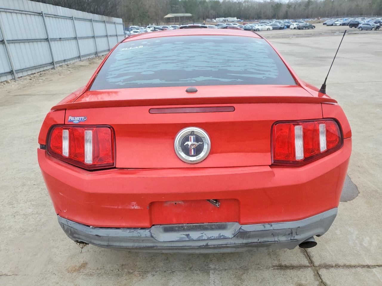 2011 FORD MUSTANG
