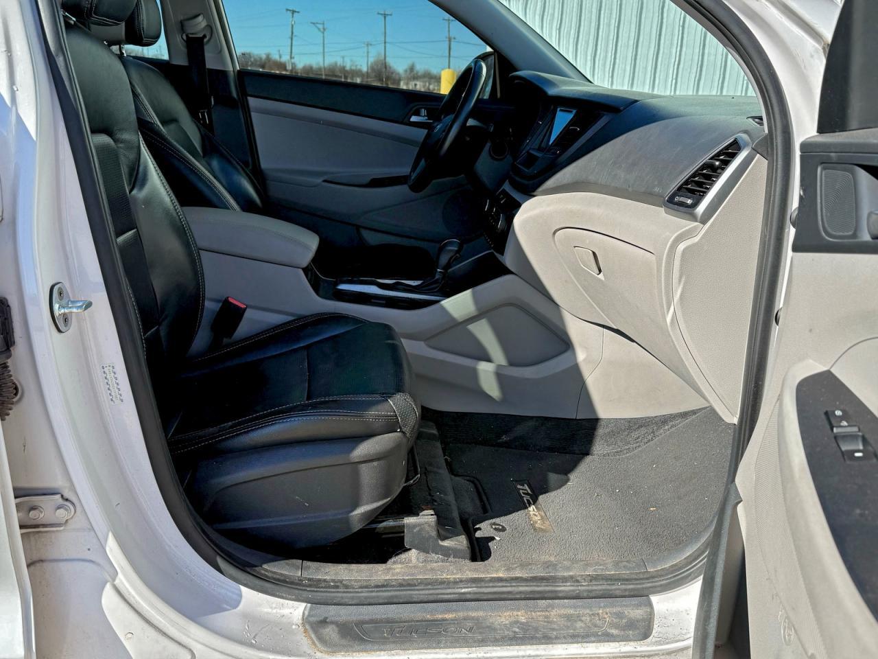 2016 HYUNDAI TUCSON