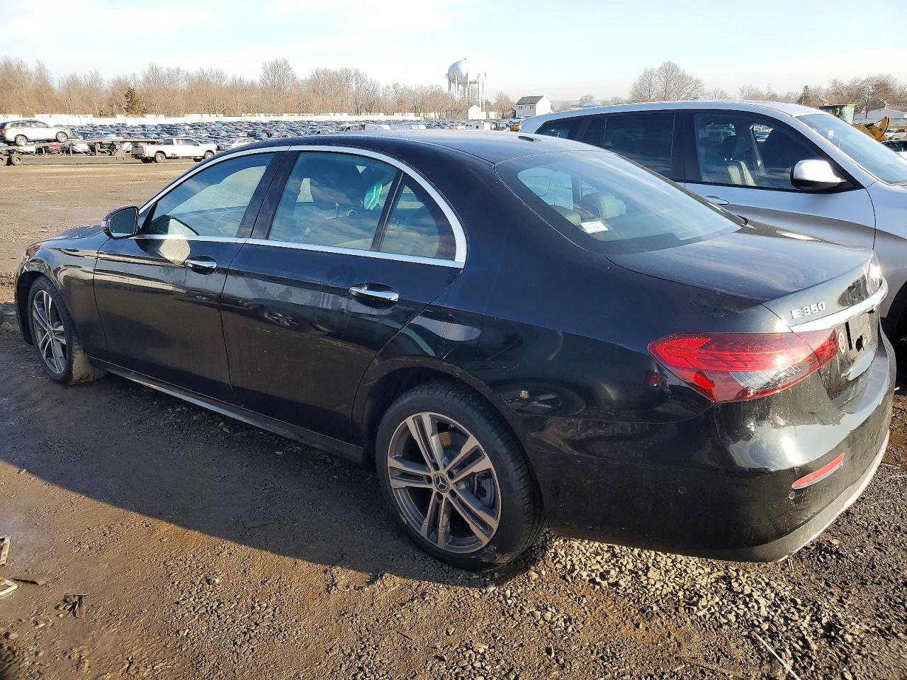 2021 MERCEDES-BENZ E-Class