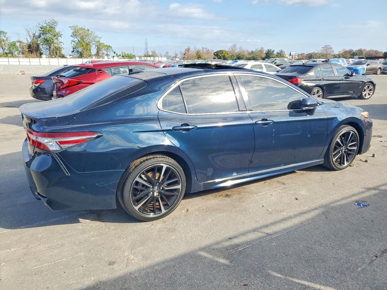 2019 TOYOTA CAMRY