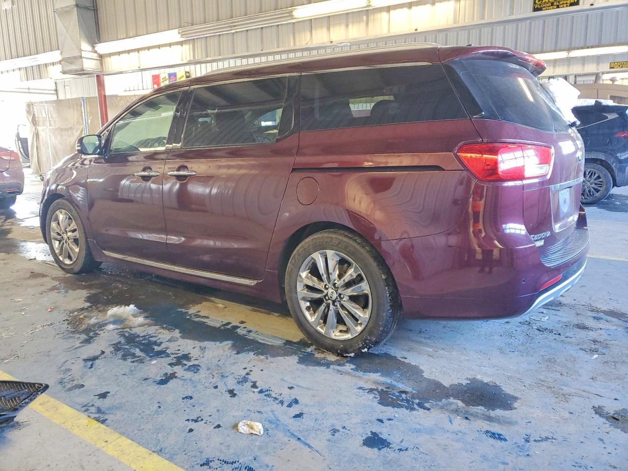 2016 KIA SEDONA